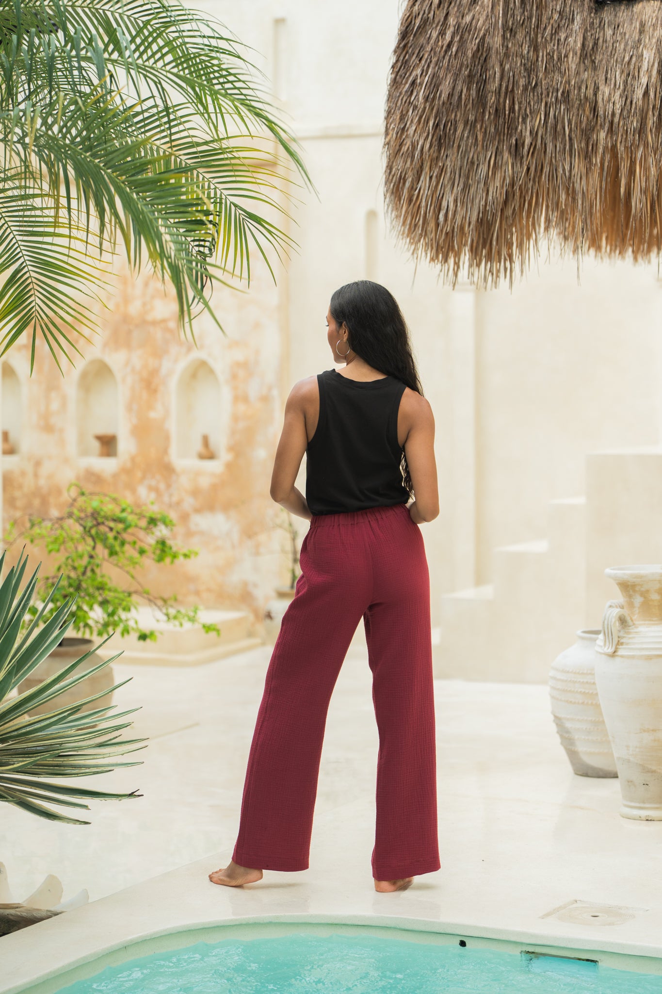 Damen Yoga Tank Top Flow in Schwarz aus Bio-Baumwolle von YogiLiebe – nachhaltig in Deutschland gefertigt