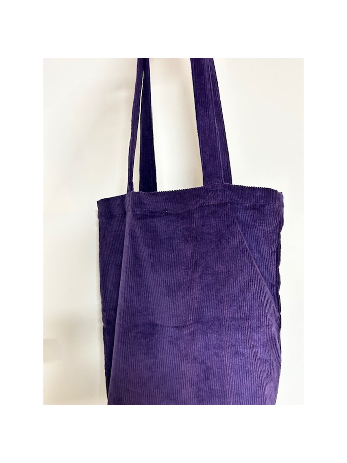 Cozy Cord Bad - Nachhaltige Cord Umhängetasche aus Bio-Baumwolle - SPENDENPROJEKT-