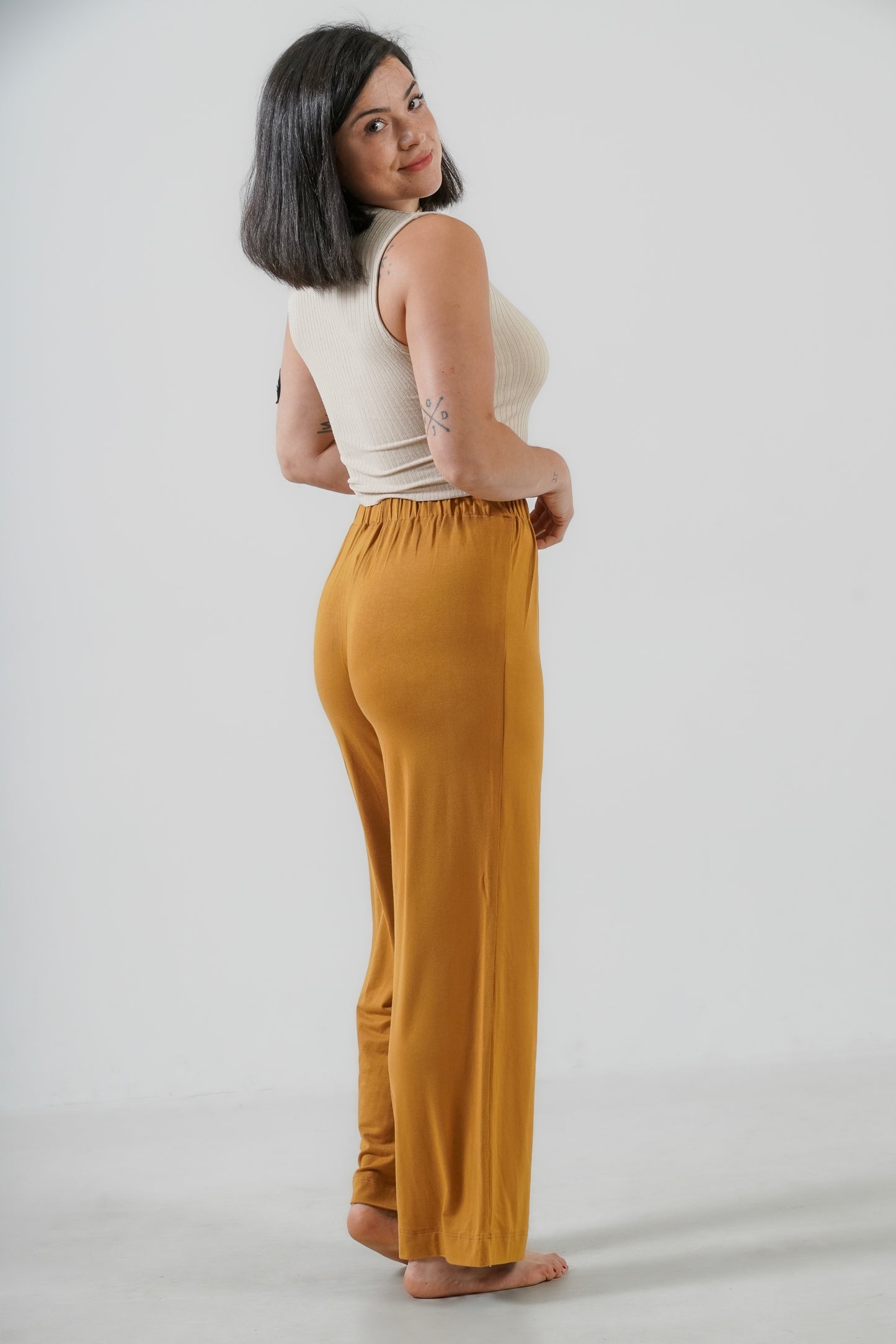 Damen Pants „Mukti“ aus Modal – fließend, nachhaltig & fair gefertigt